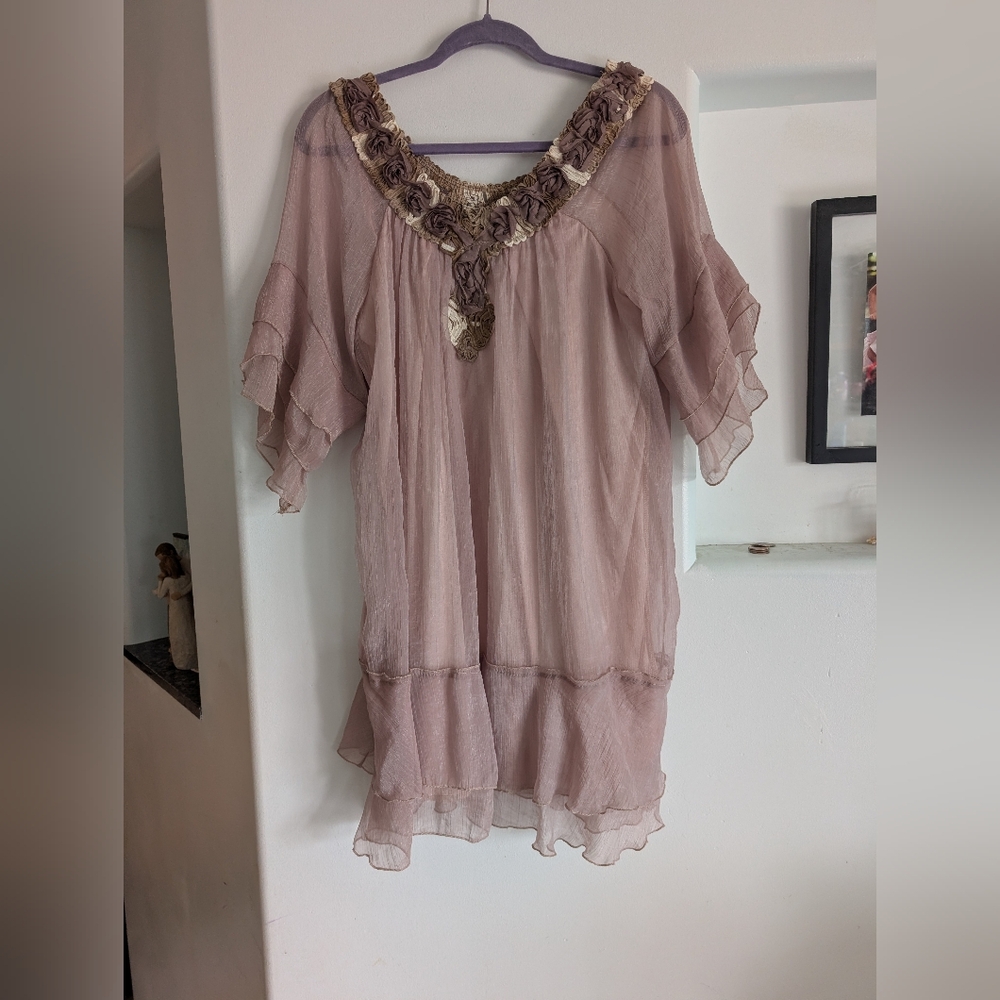 Pretty Angel Mauve Tunic with Floral Accents